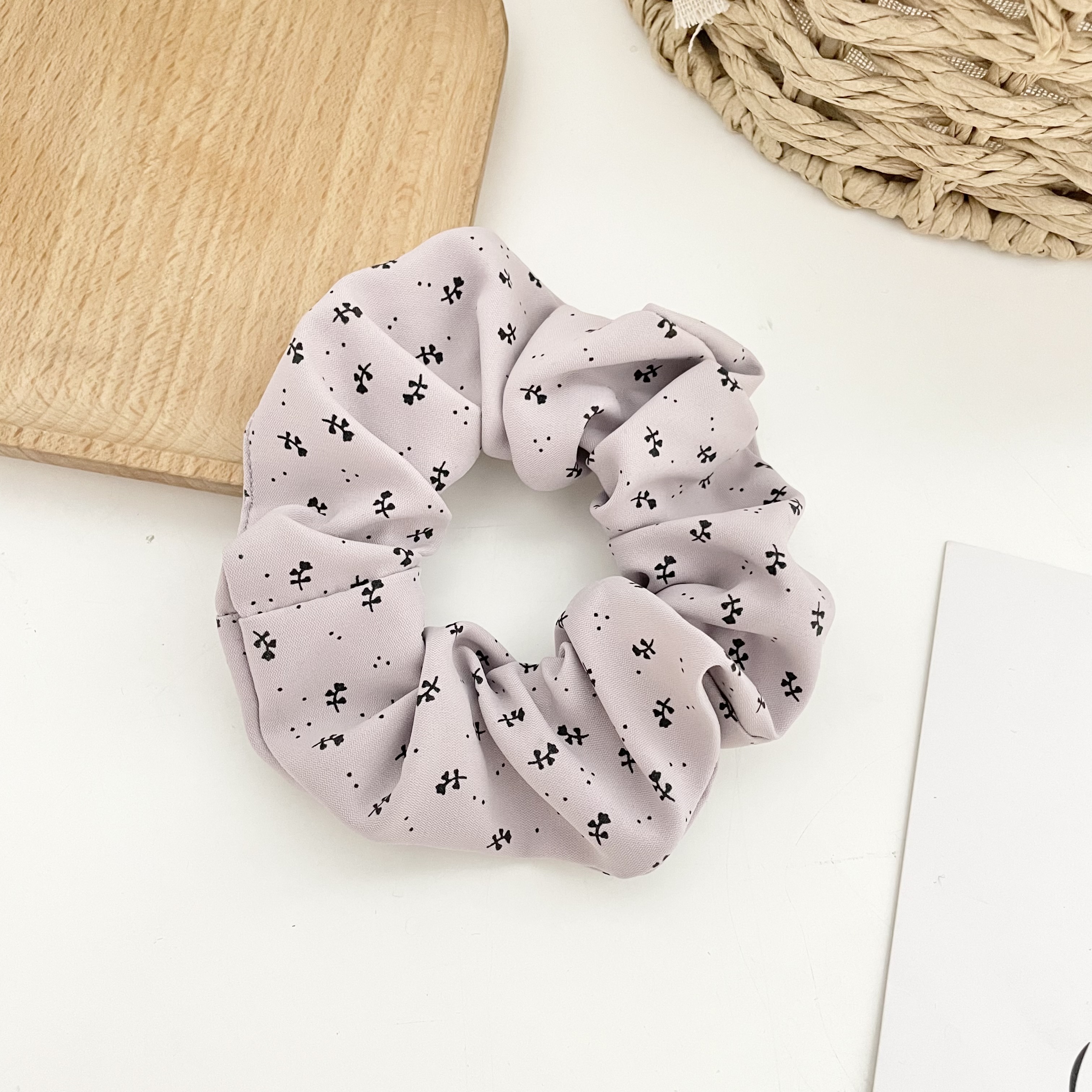 Morandi's cold black rose large intestinal hair band does no harm to hair. 10cm hair tie for girls' gift matching. Good gift items for ins hair accessories Item Picture