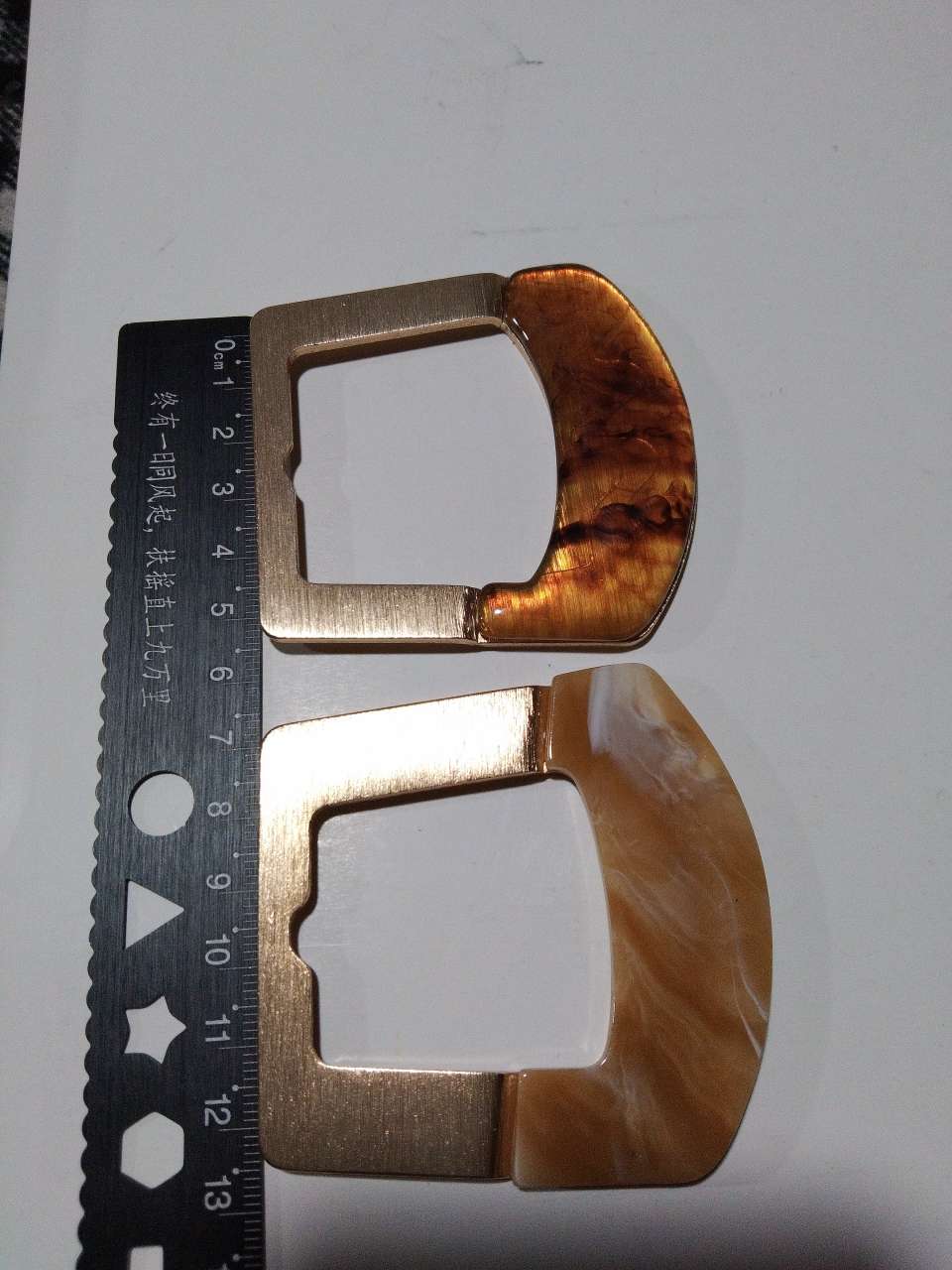 ‘D’字腰带扣详情图2