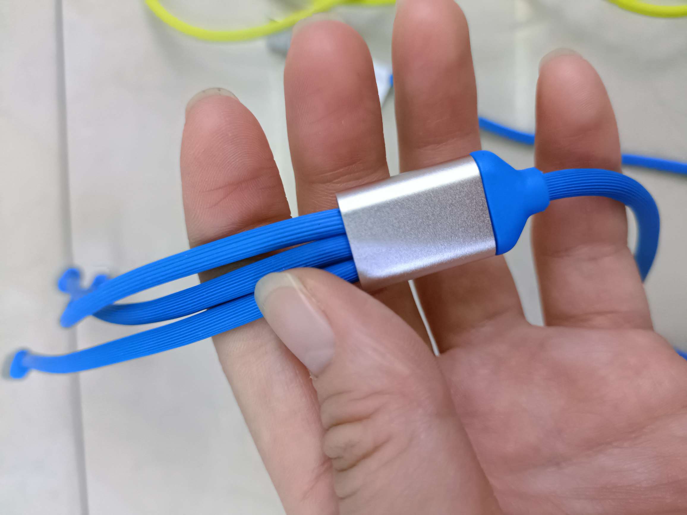 Q-bouncy bare wire for one drag three data cables detail image 3