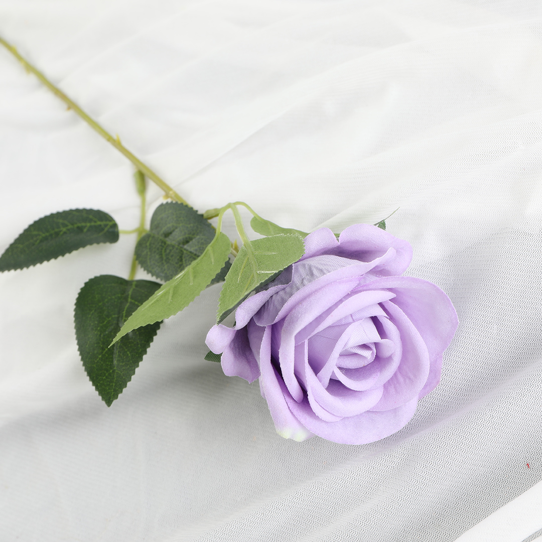 A popular artificial flower wedding decoration center on Amazon details Picture