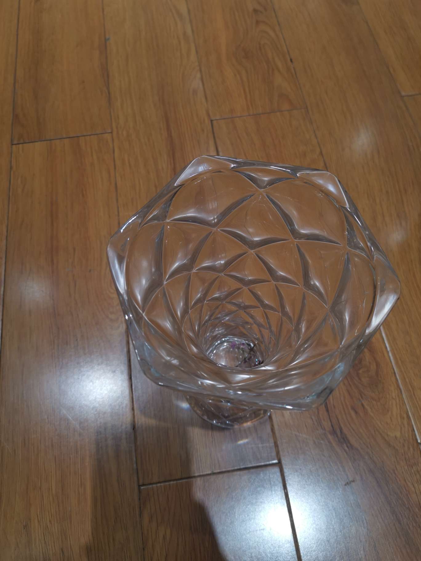 水晶花瓶产品图