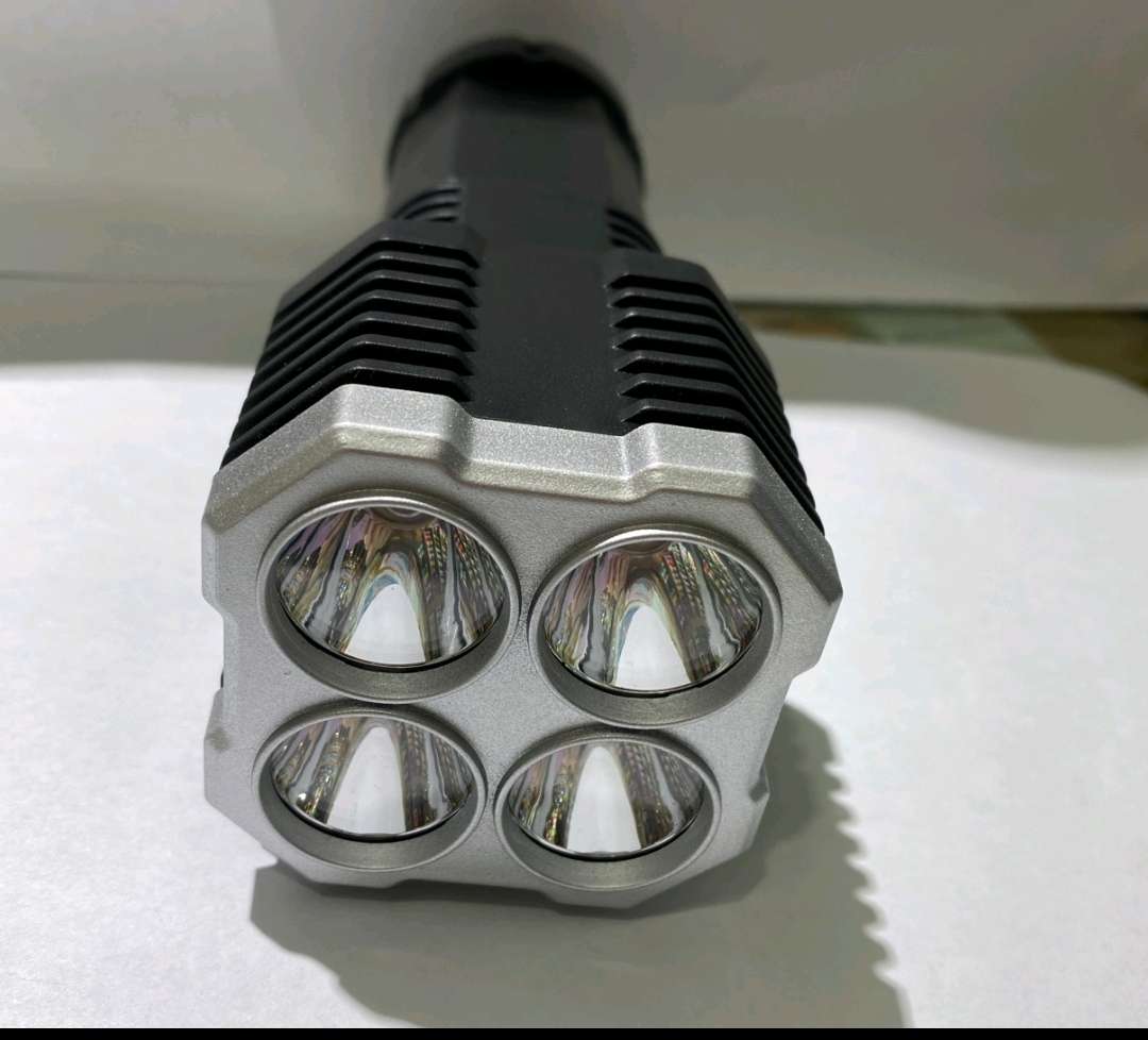 The new black flashlight has high brightness Application Scenario