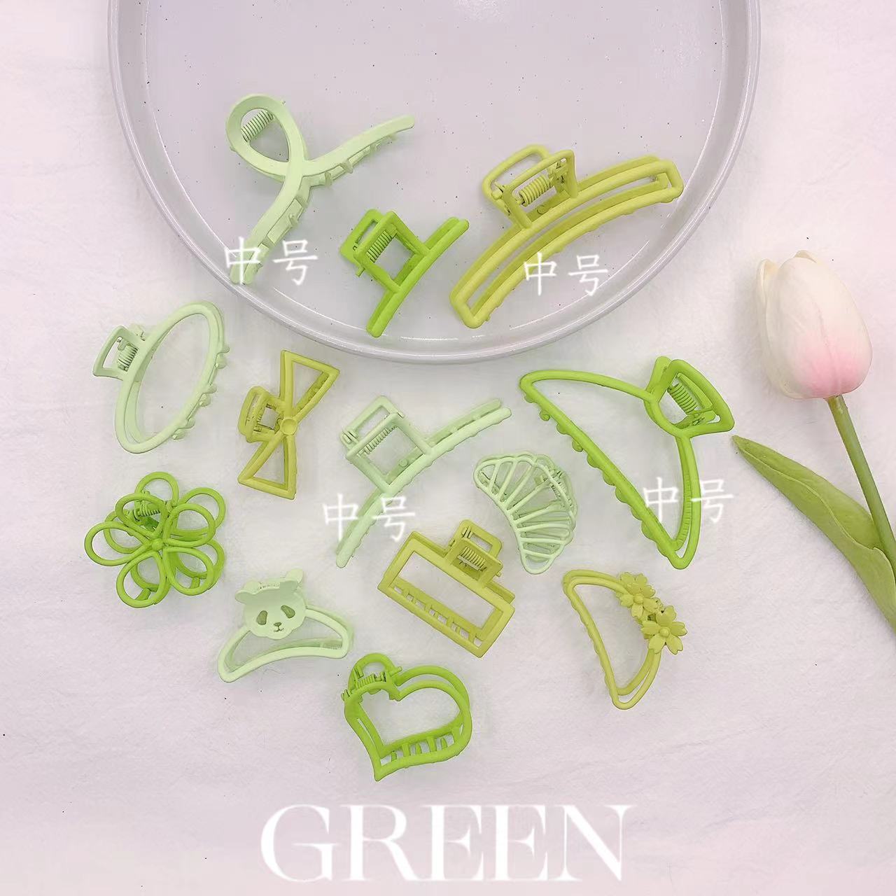 Hyuna's small scratch-clip bangs headwear, Korean Mickey heart-shaped small hair clip, side clip, children's color