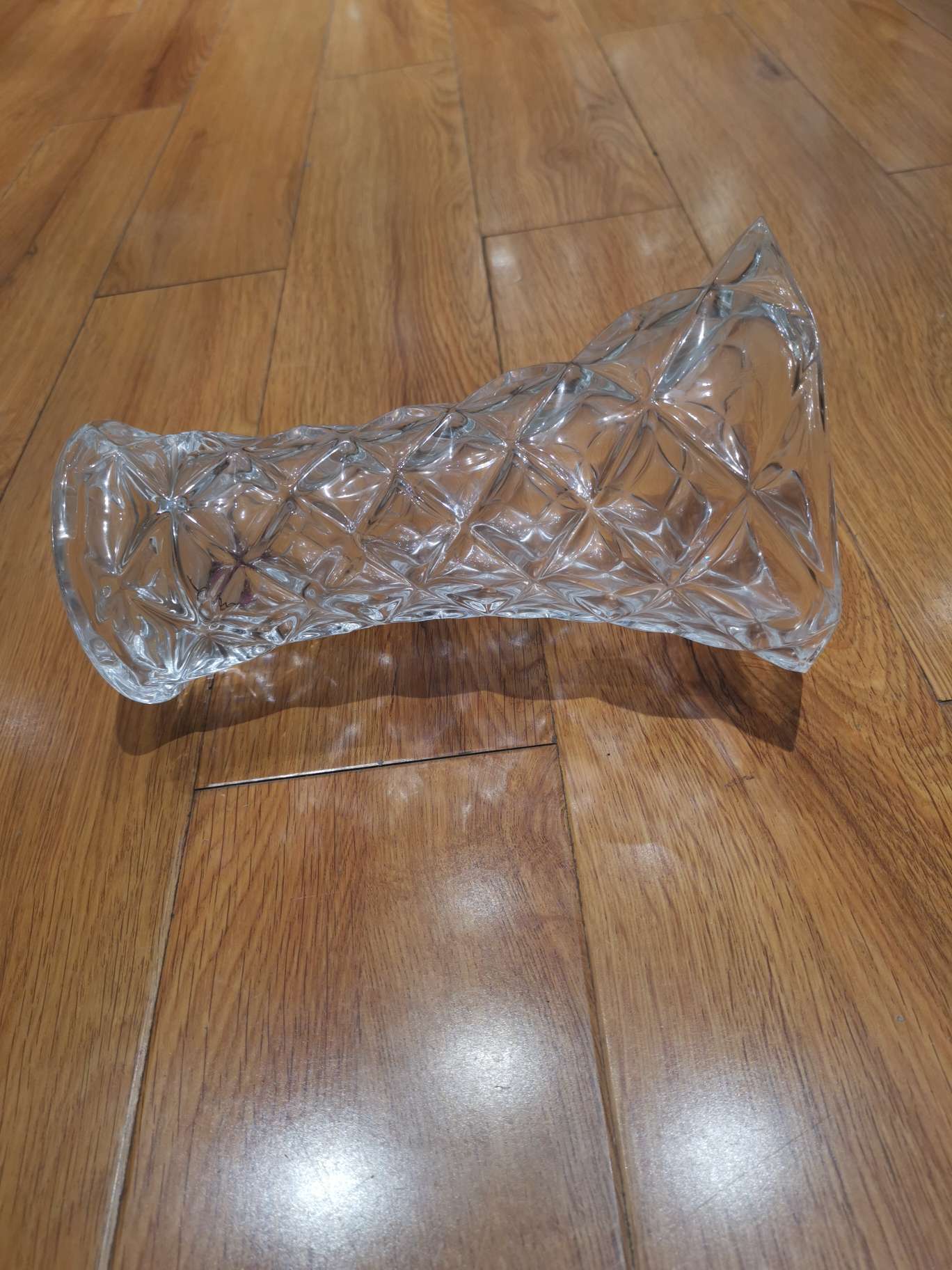 水晶花瓶细节图