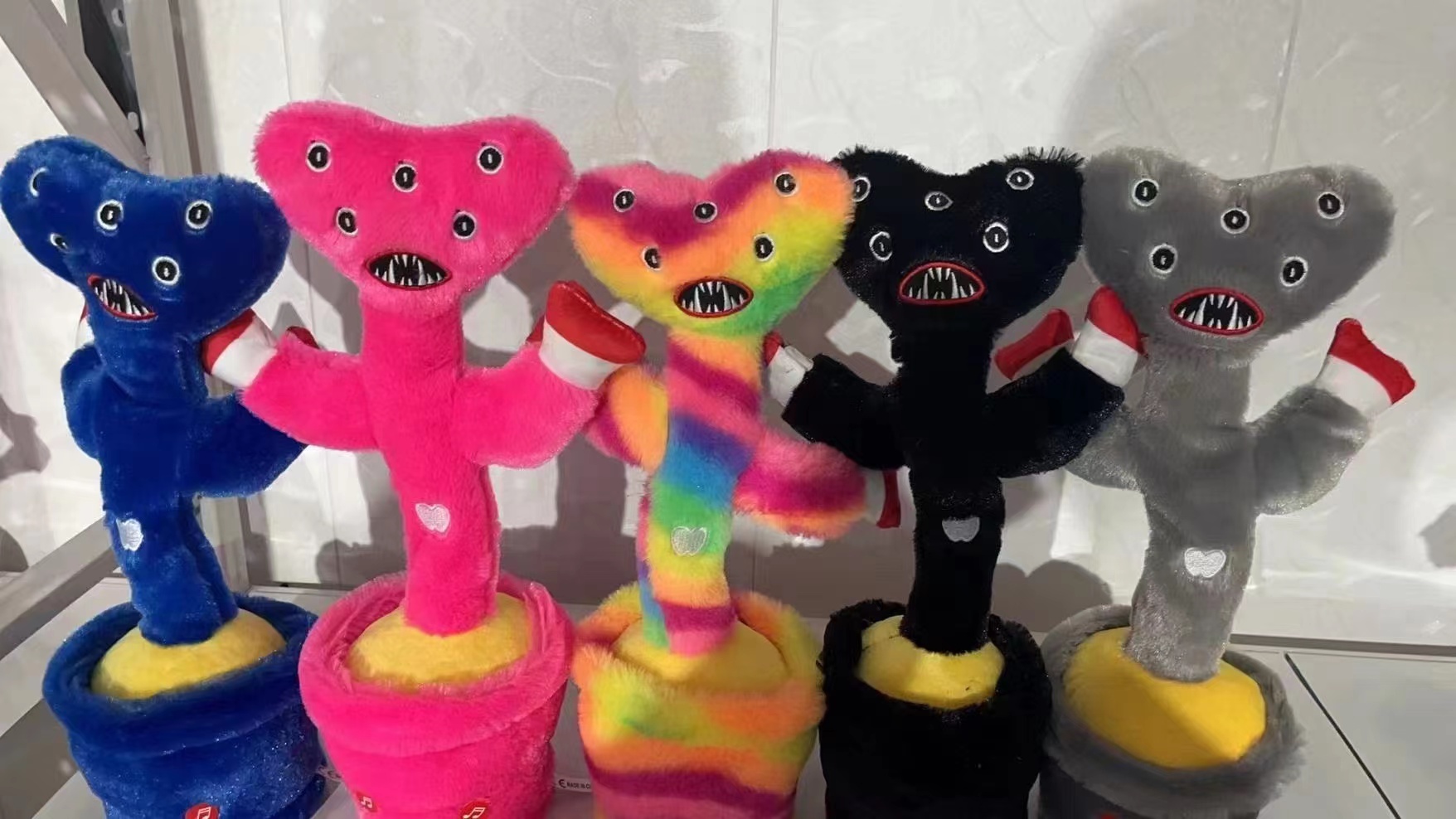 The best-selling electric toy, Cactus, has many eyes and can be charged by twisting