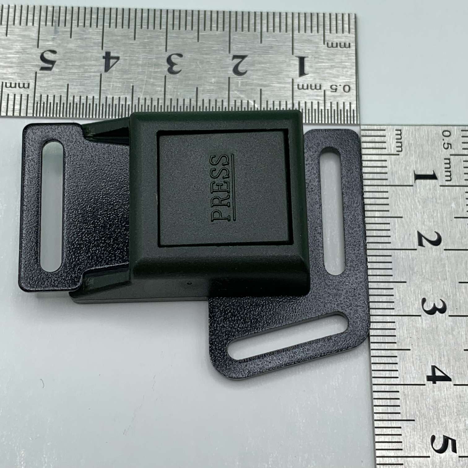 摩托车头盔配件实物图