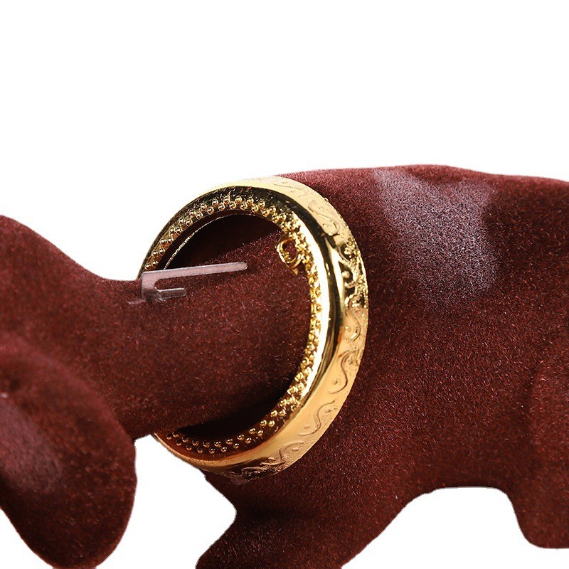 摇头狗/汽车摆件/车载摆件白底实物图