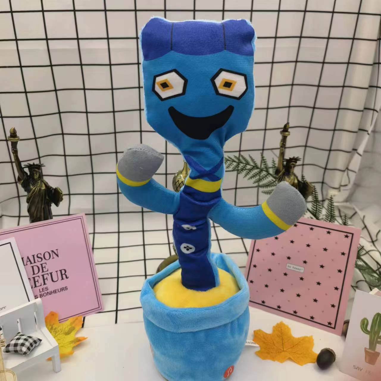 The best-selling electric toy, Cactus Bobby Dad, twists and charges