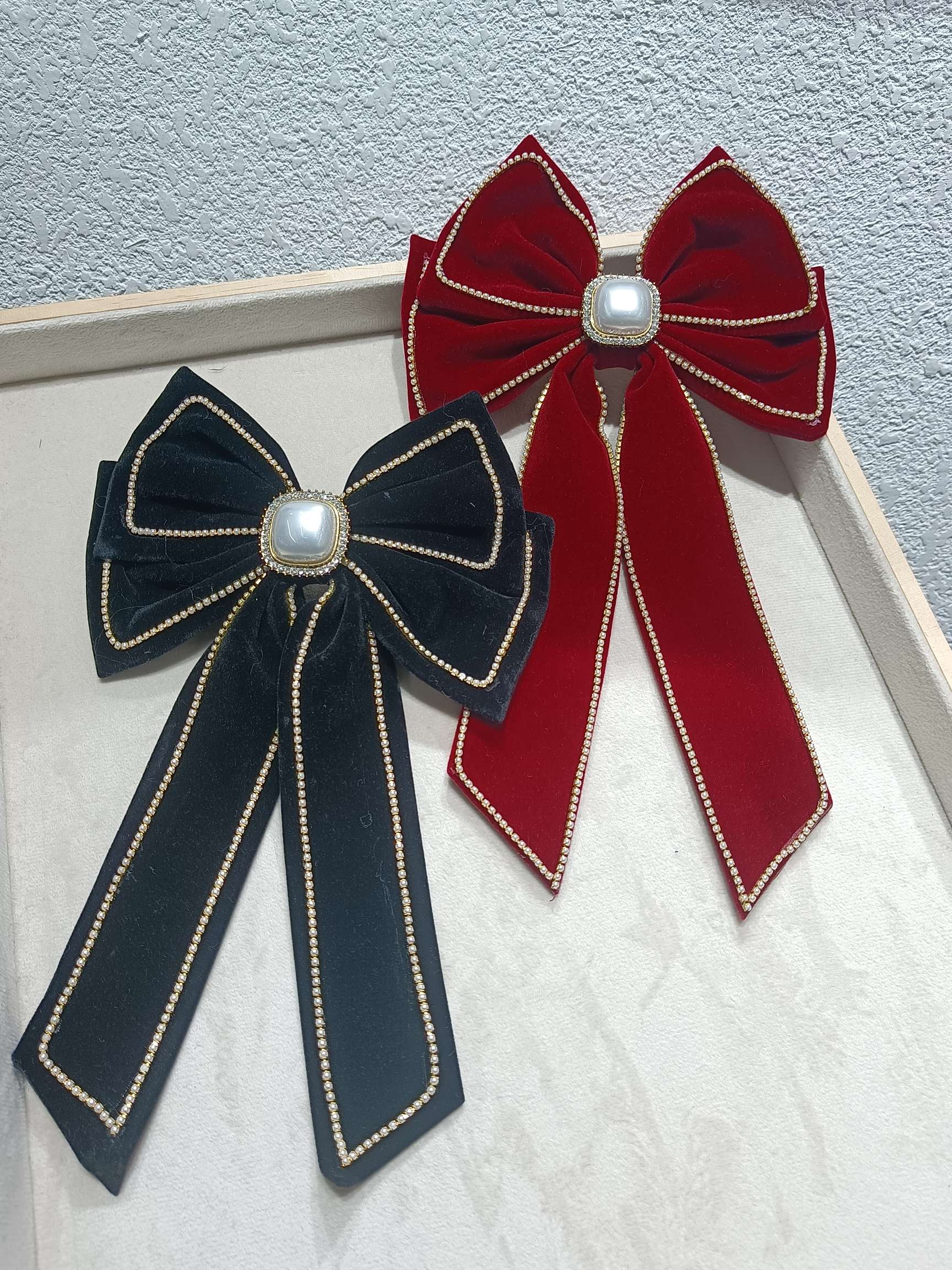 Autumn and winter velvet large bow hair clip, runaway princess, super fairy-like ribbon, fashionable spring clip hair clip, headwear and top clip