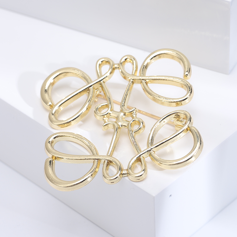 Factory direct sales of creative and light luxury Korean version new best-selling smooth brooches, light luxury creative retro brooches, simple and fashionable accessory pins in stock Specification image