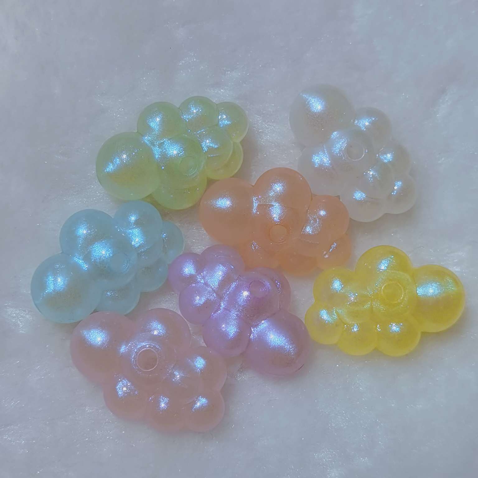 Acrylic cloud Mermaid Girl luminous cloud phone pendant accessory bracelet mobile phone pendant Application Scenario