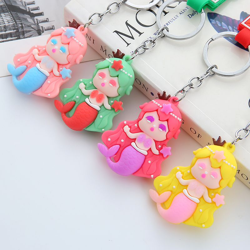 PVC keychains, soft rubber three-dimensional figurine accessories, princess key pendants, student schoolbag pendants, street stall small gifts Application Scenario