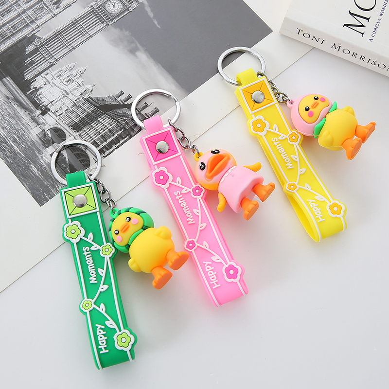 Cute cartoon Internet celebrity duck doll keychain, girls' schoolbag doll pendant, couple exquisite car key chain pendant Application Scenario