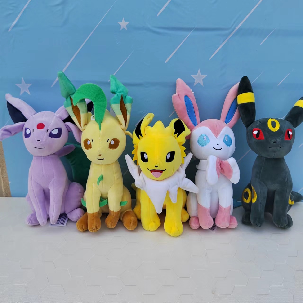 快龙玩偶/数码宝贝/梦伊布家族产品图