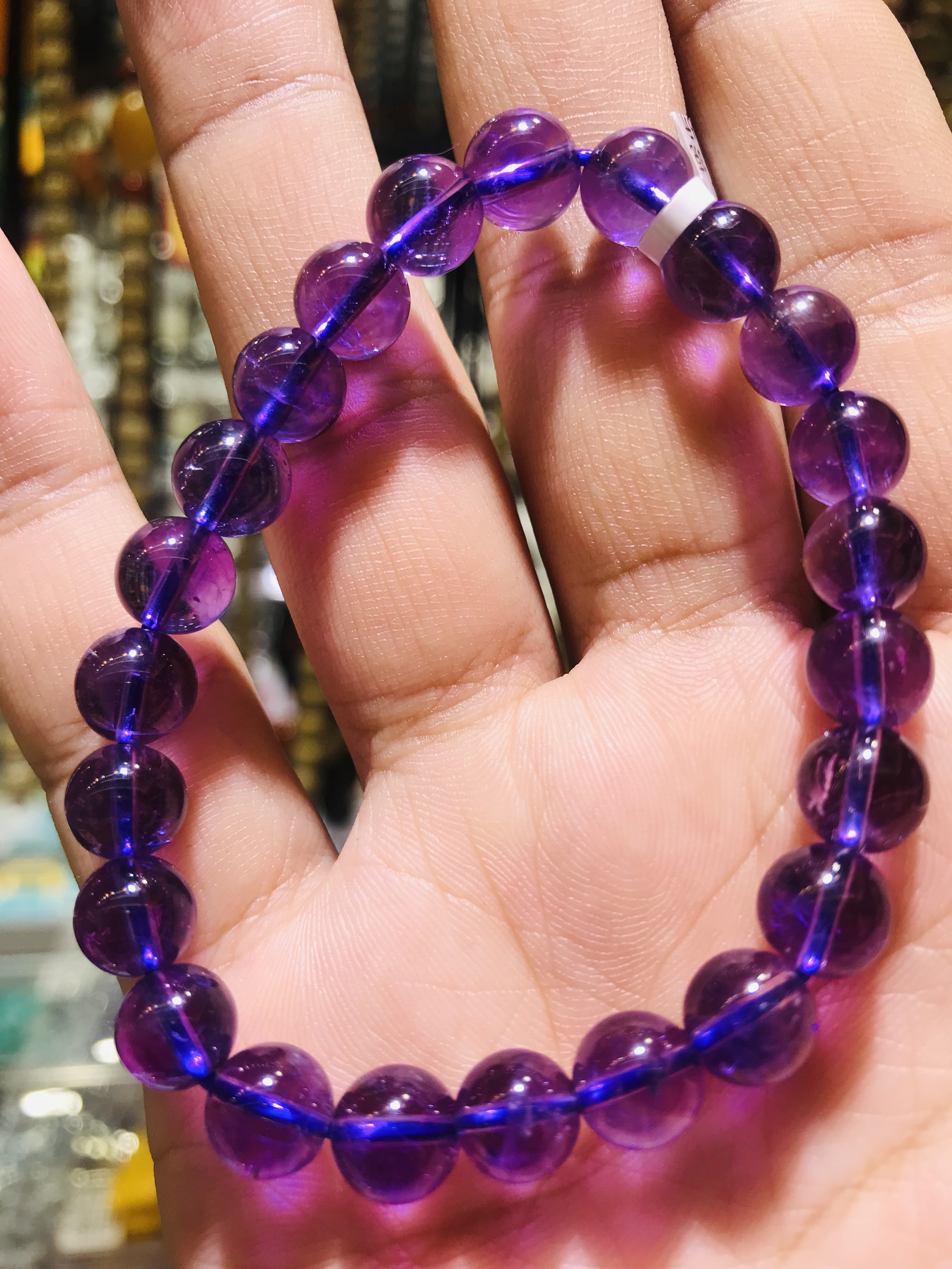A 15-year-old store's white jade crystal pearl amethyst bracelet with a diameter of 8mm Application Scenario
