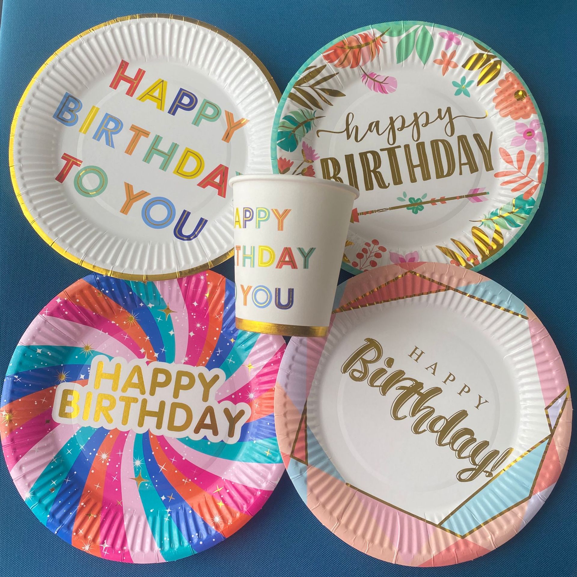 7寸彩虹款一次性纸盘生日派对用品批发