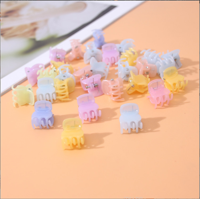 Nueva marca fuerte B candy color fan you lindo franja pequeño clip de captura clip de pelo para niños clip de pelo roto para chicas cross border simple plastic hair grip X202 16546 Item Picture