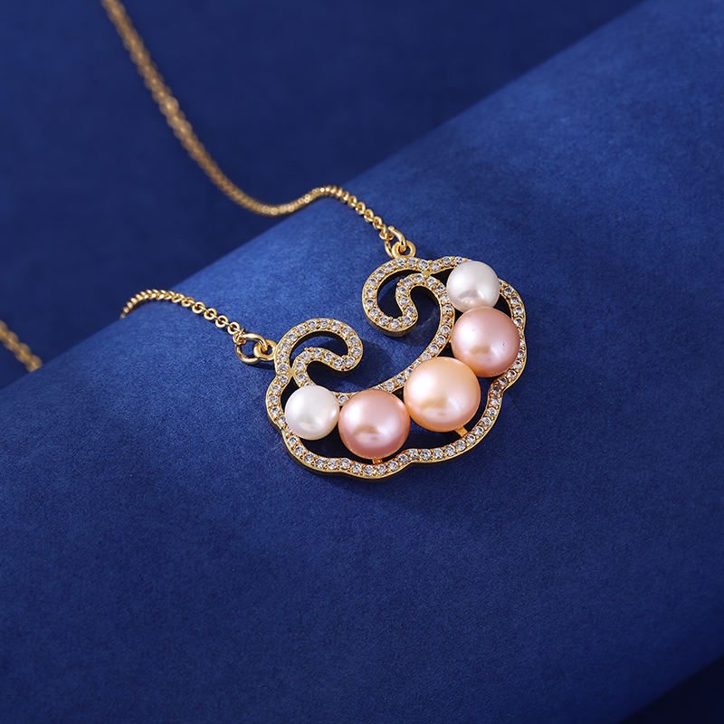 Estee Bedee Longevity Lock Pearl Pendant Xiangyun Collarbone Necklace Pendant 18K gold-plated color retention, suitable for wearing when washing up details Picture