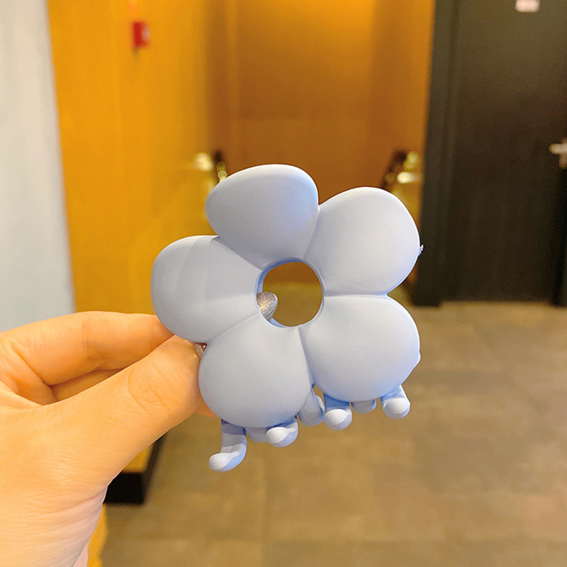 Xinqiang Huayangfang's cute acrylic flower oil-dripping hair clip for women's Summer, side-cut bangs, exquisite grab clip, popular online hair clip B02 4654 Item Picture