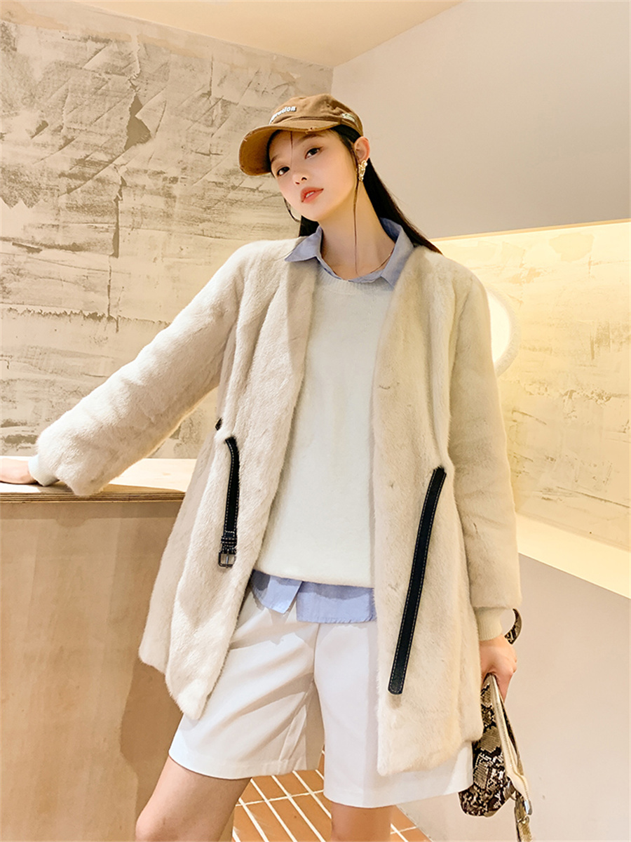 女装/大衣/皮草产品图