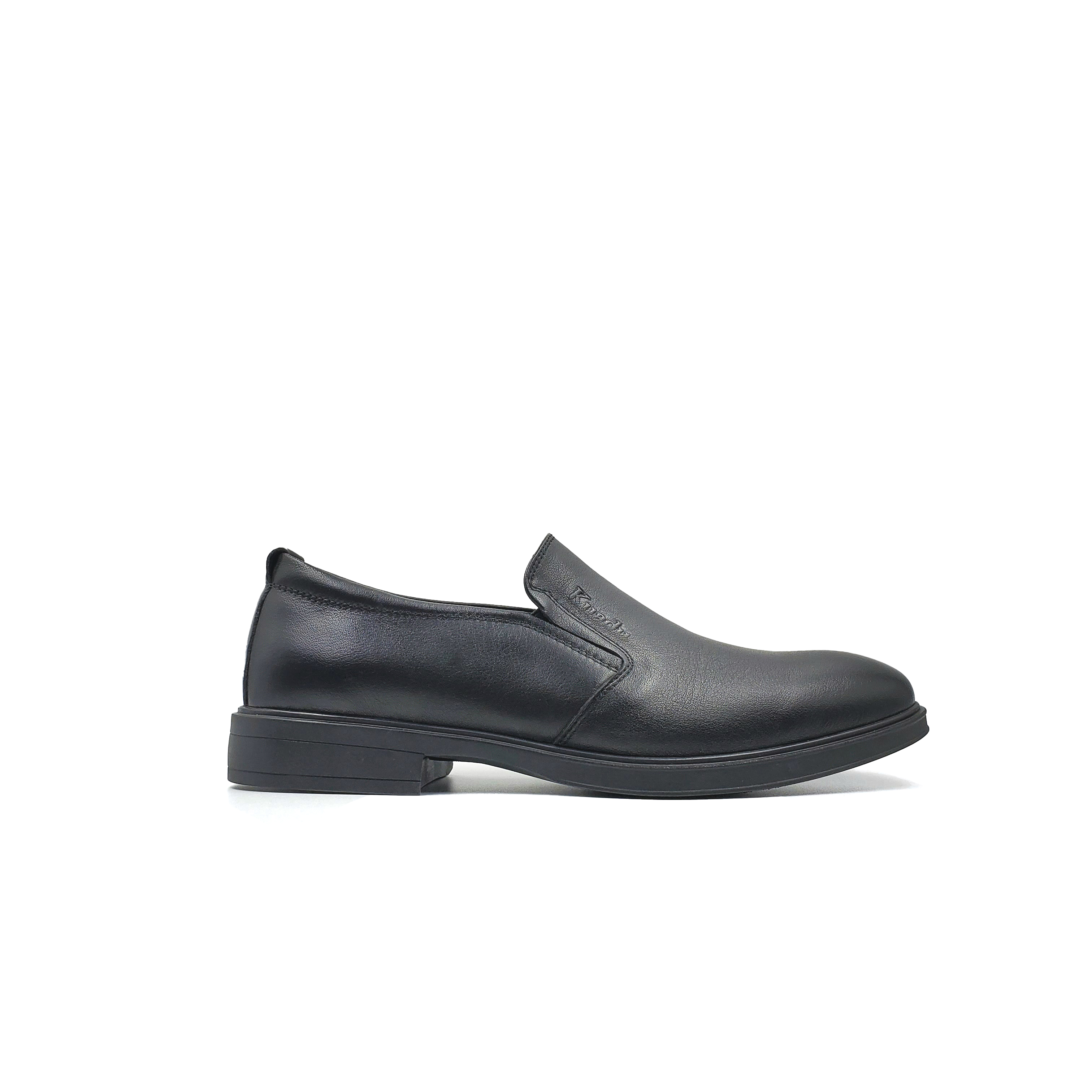 New men's leather shoes, spring and autumn breathable casual leather soft-soled men's trendy leather shoes for men