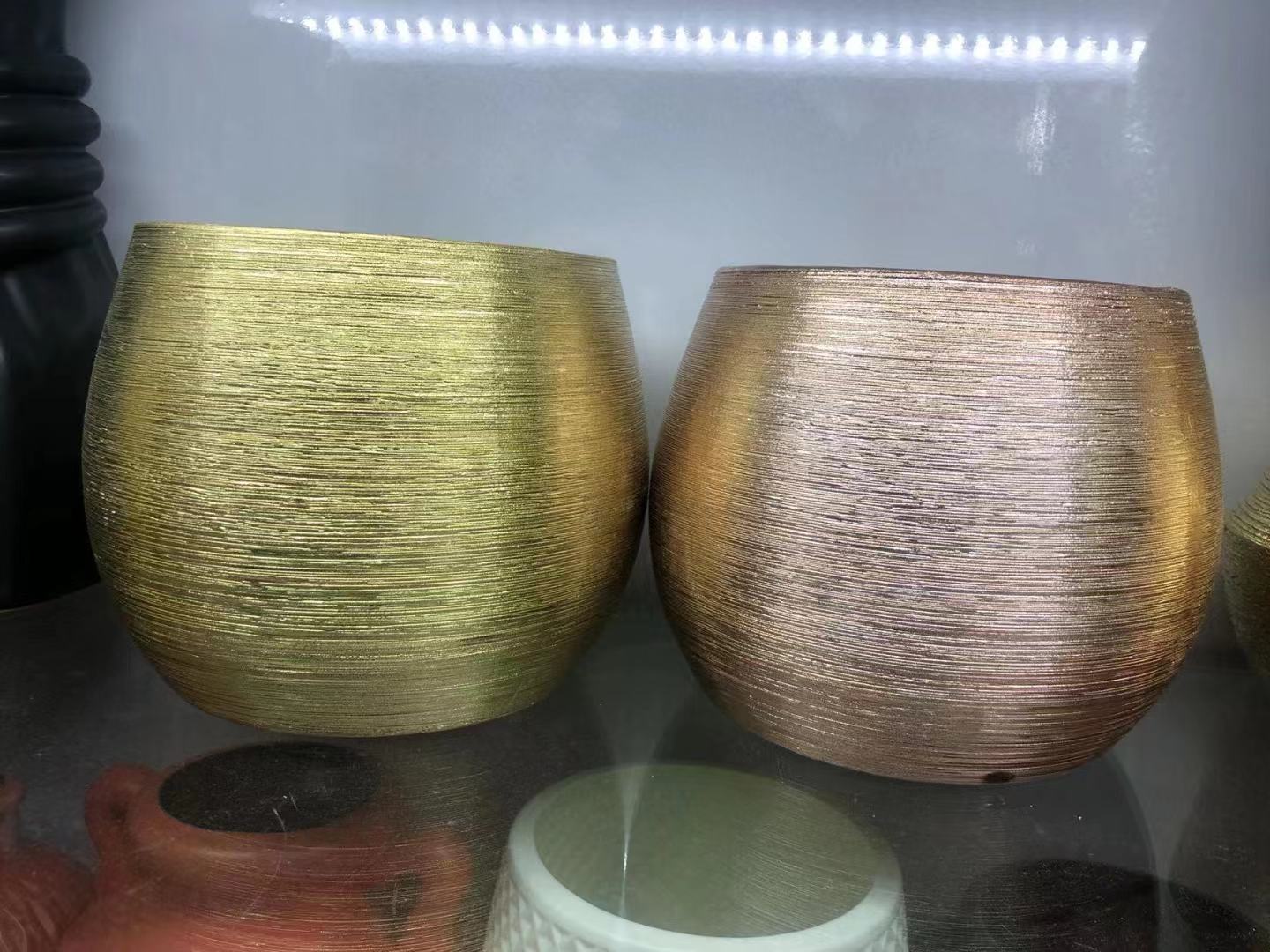 K157-1金色电镀小花瓶