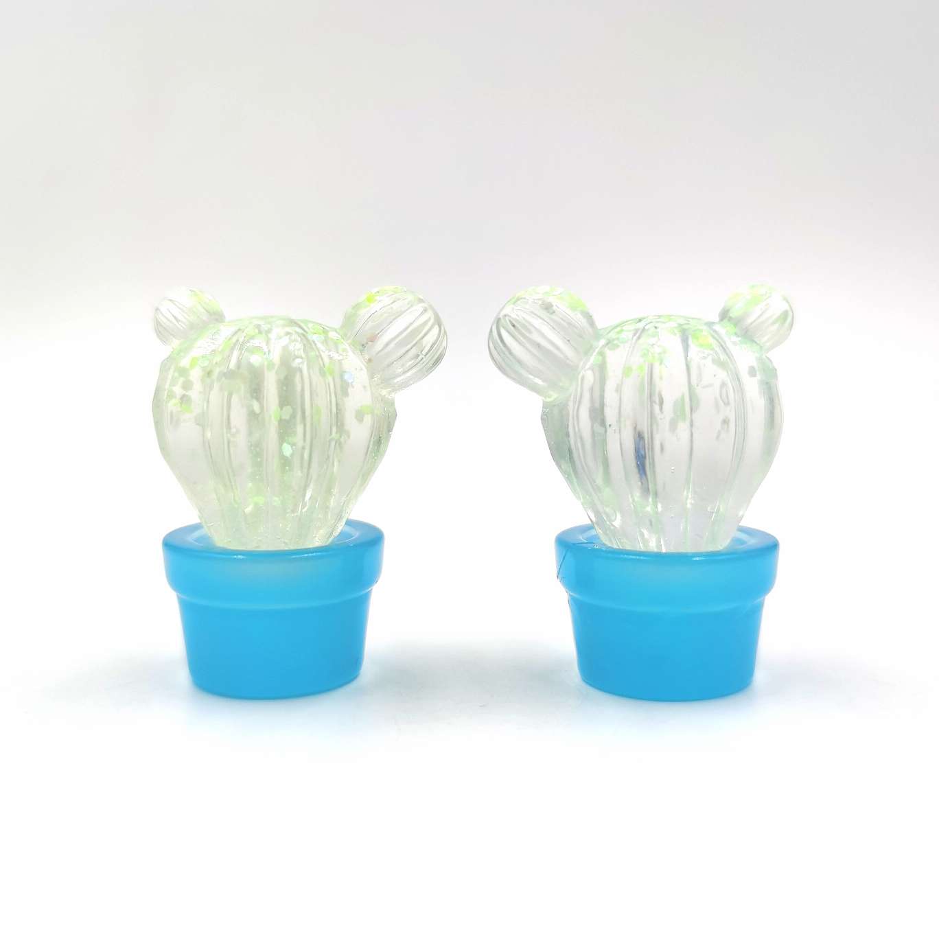 New best-selling simulation toy cactus ball pendant, decorative item, car miniature landscape resin accessory, luminous effect convenience store pic 2