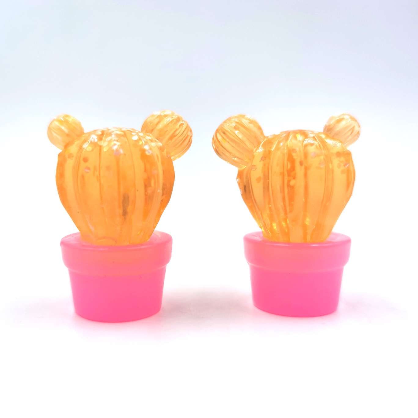 New best-selling simulation toy cactus ball pendant, decorative item, car miniature landscape resin accessory, luminous effect convenience store pic 3