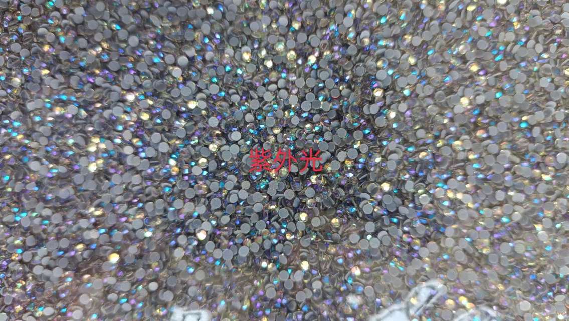 服装辅料/玻璃烫钻/各种型号颜色白底实物图