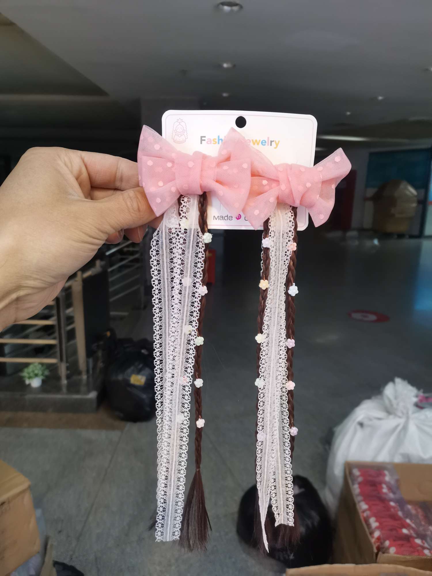 The new style of Jiarui Baby braid clips is selling well