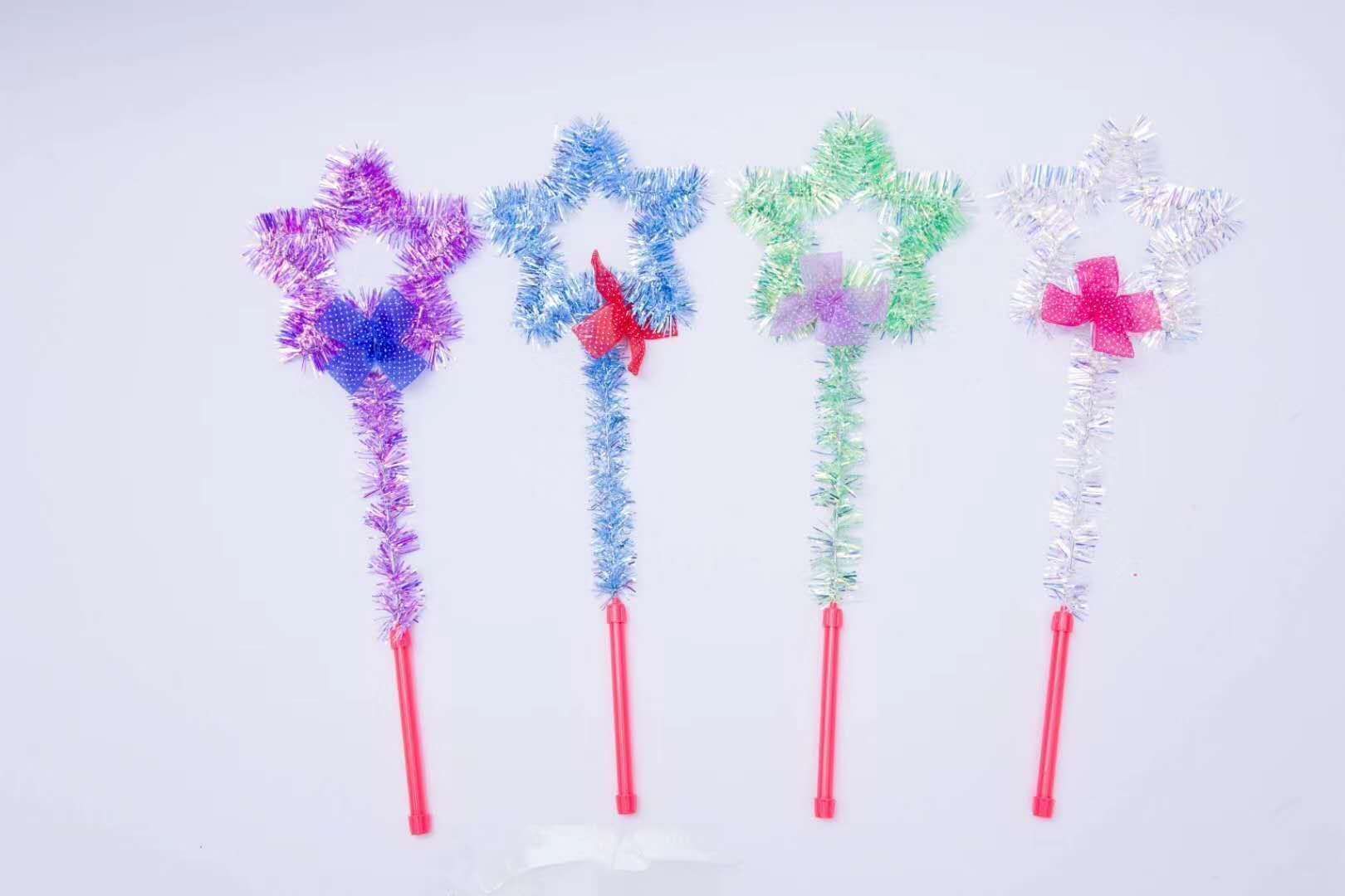A girl's night-time golden thread cartoon romantic fairy flash wand is a must-have for date confessing and taking photos details Picture