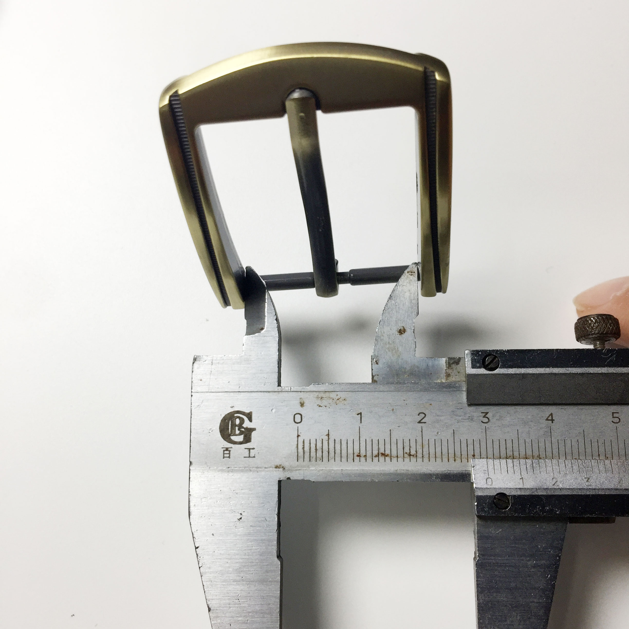 小针扣/30mm/皮带扣白底实物图