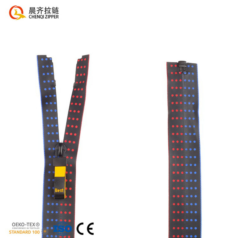 No. 7 pu waterproof zipper, customizable factory direct sales, fashionable clothing zipper Application Scenario