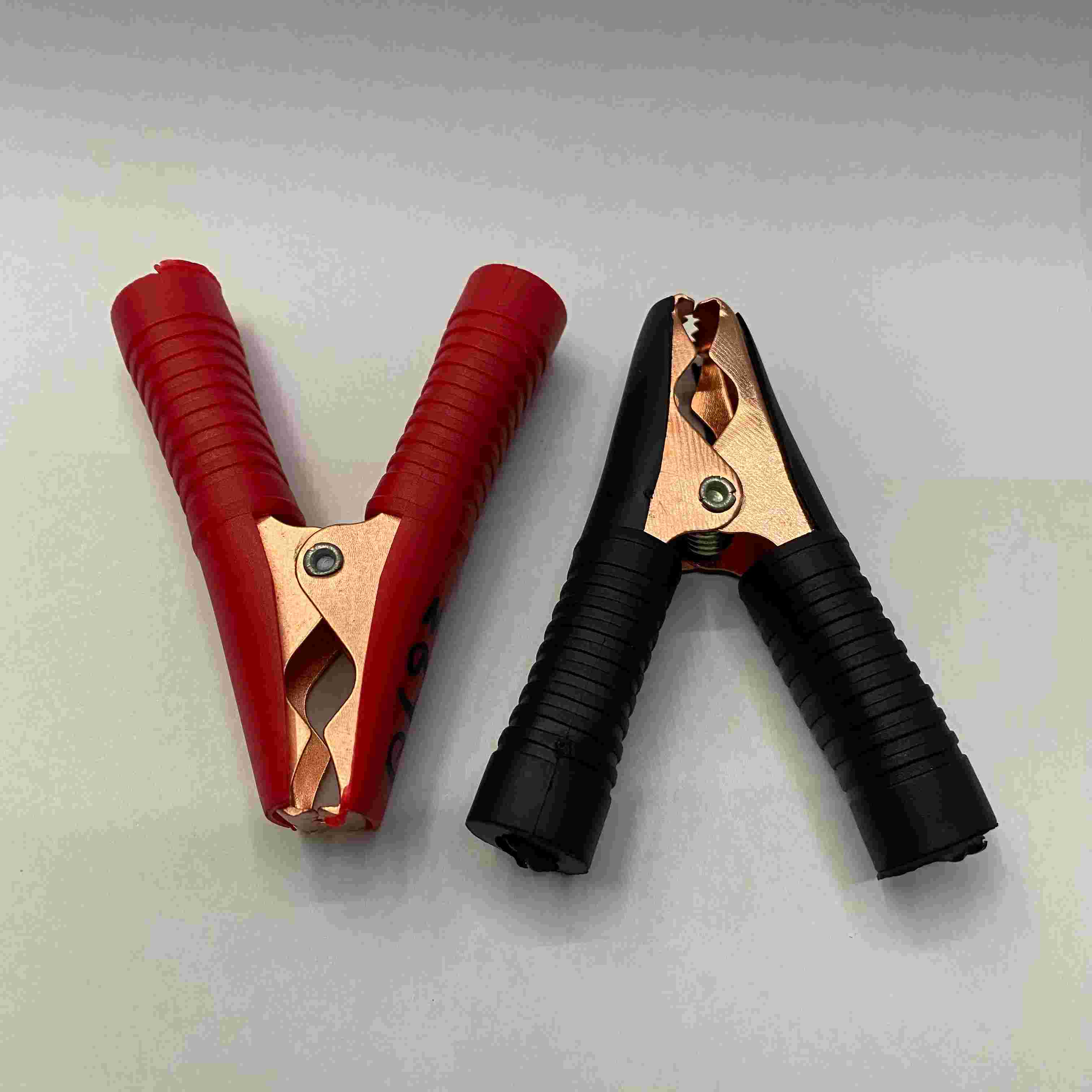 Crocodile clip