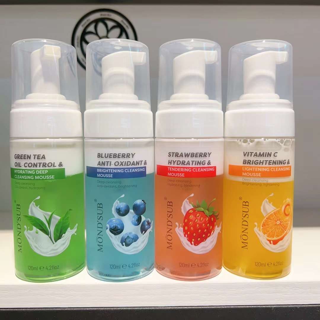 泡沫洗面奶白底实物图