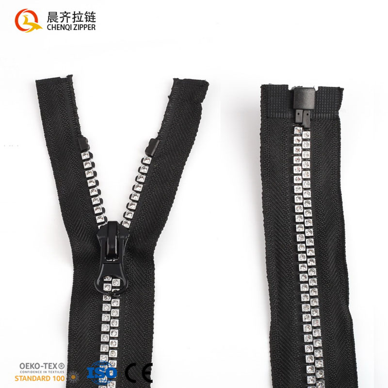 Diamond 5# plastic steel square teeth gilded diamond zipper shiny and fashionable performance costume, fashionable pants and coat details Picture