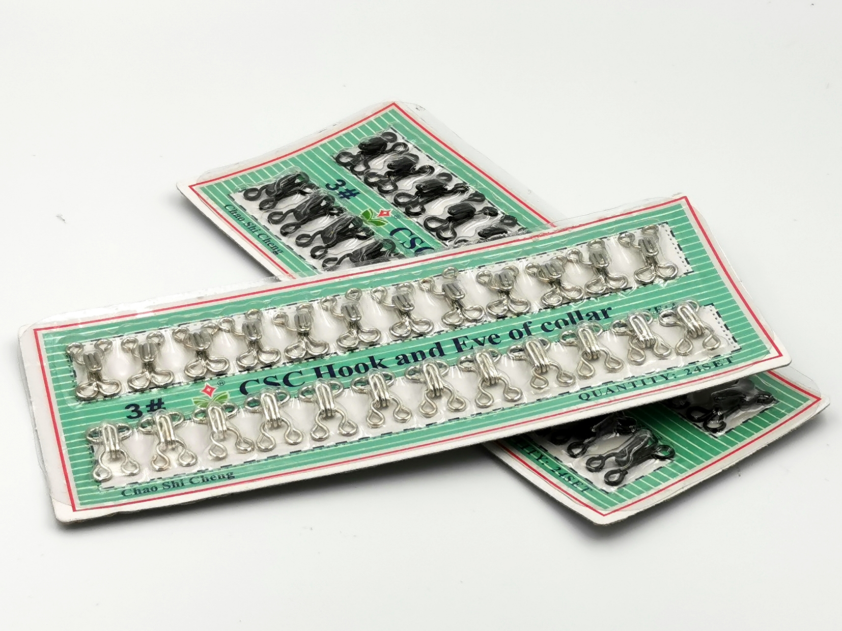 风纪扣/领钩白底实物图