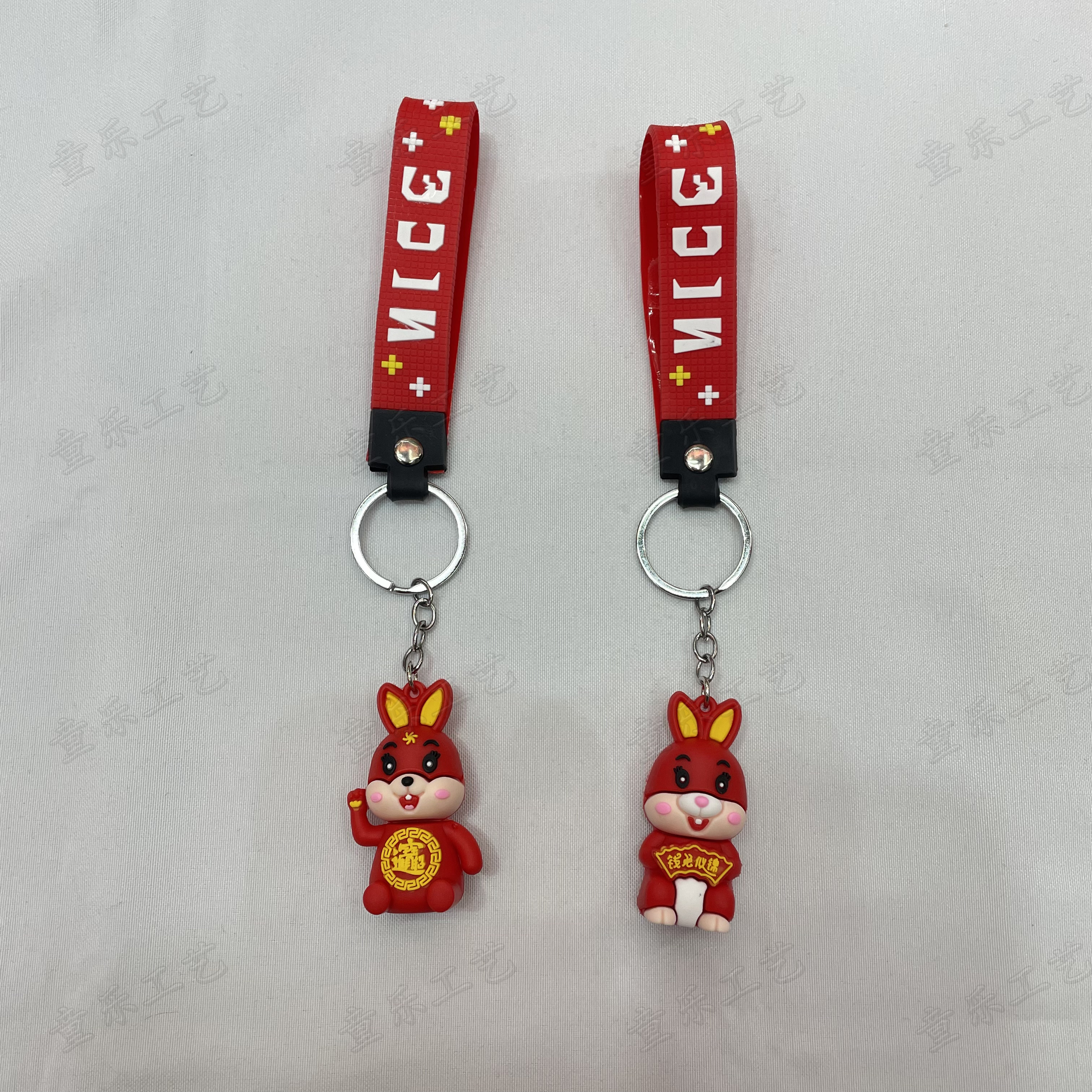 Creative internet-famous rabbit soft rubber keychain cartoon New Year rabbit key accessory 3D figurine pendant details Picture