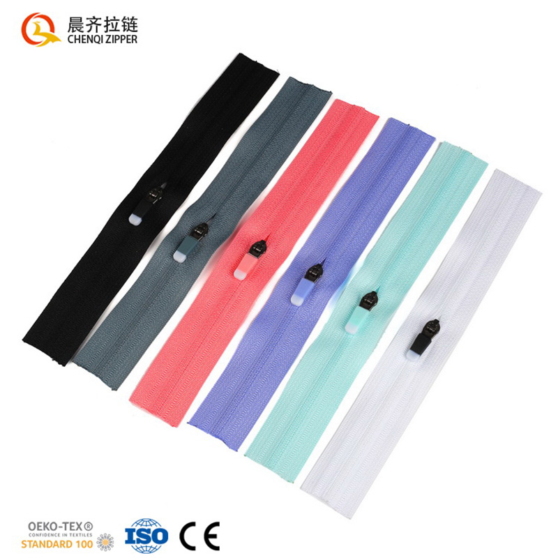 3# nylon monochrome zipper closed single-opening custom zipper sun-protective clothing, yoga wear, children's sportswear Application Scenario