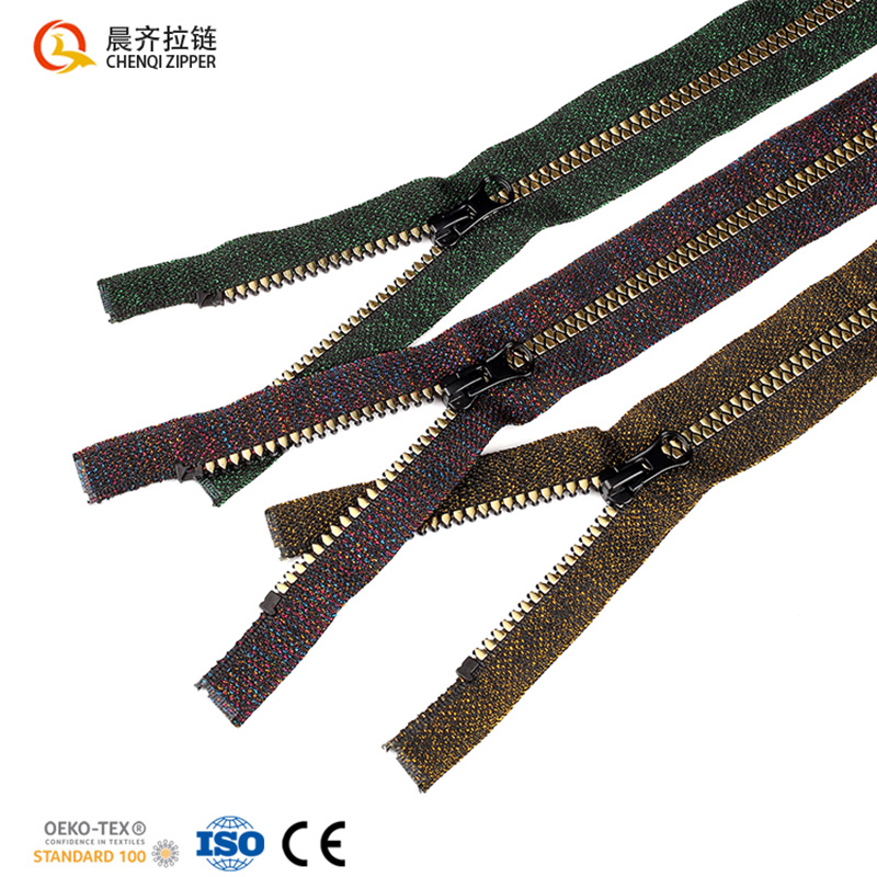 5# resin zipper, triangular teeth, special fabric strap, fashionable stripes, single zipper, fashionable coat, sportswear, down jacket. Colors available for customization Application Scenario