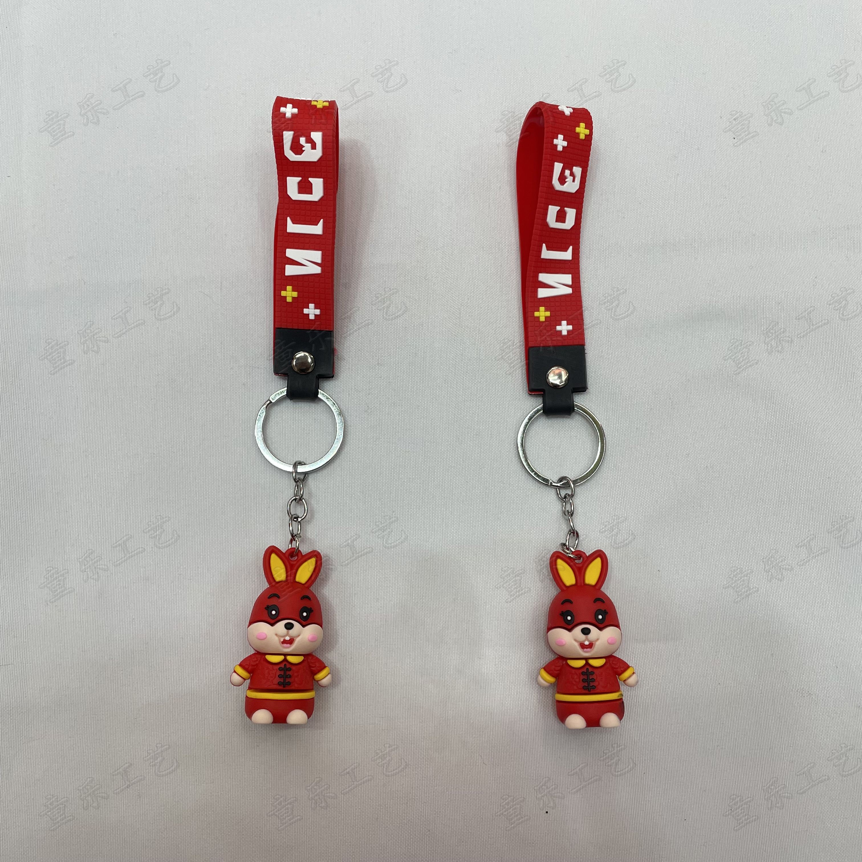 Creative internet-famous rabbit soft rubber keychain cartoon New Year rabbit key accessory 3D figurine pendant Application Scenario