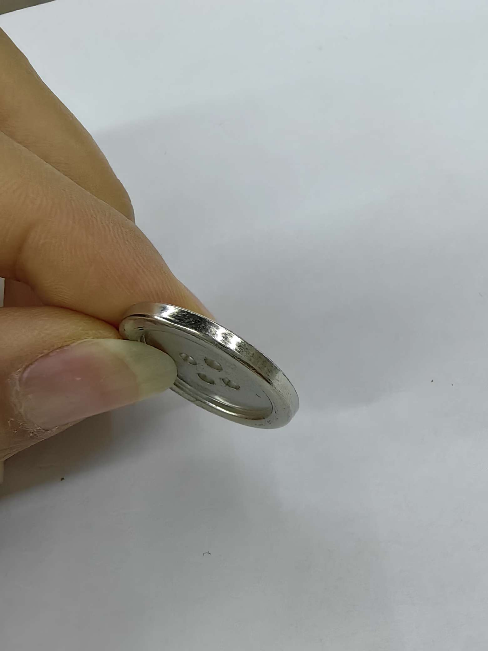 细边四孔电镀纽扣男女衬衣衬衫四眼钮扣袖口领口扣子现货批发详情图2