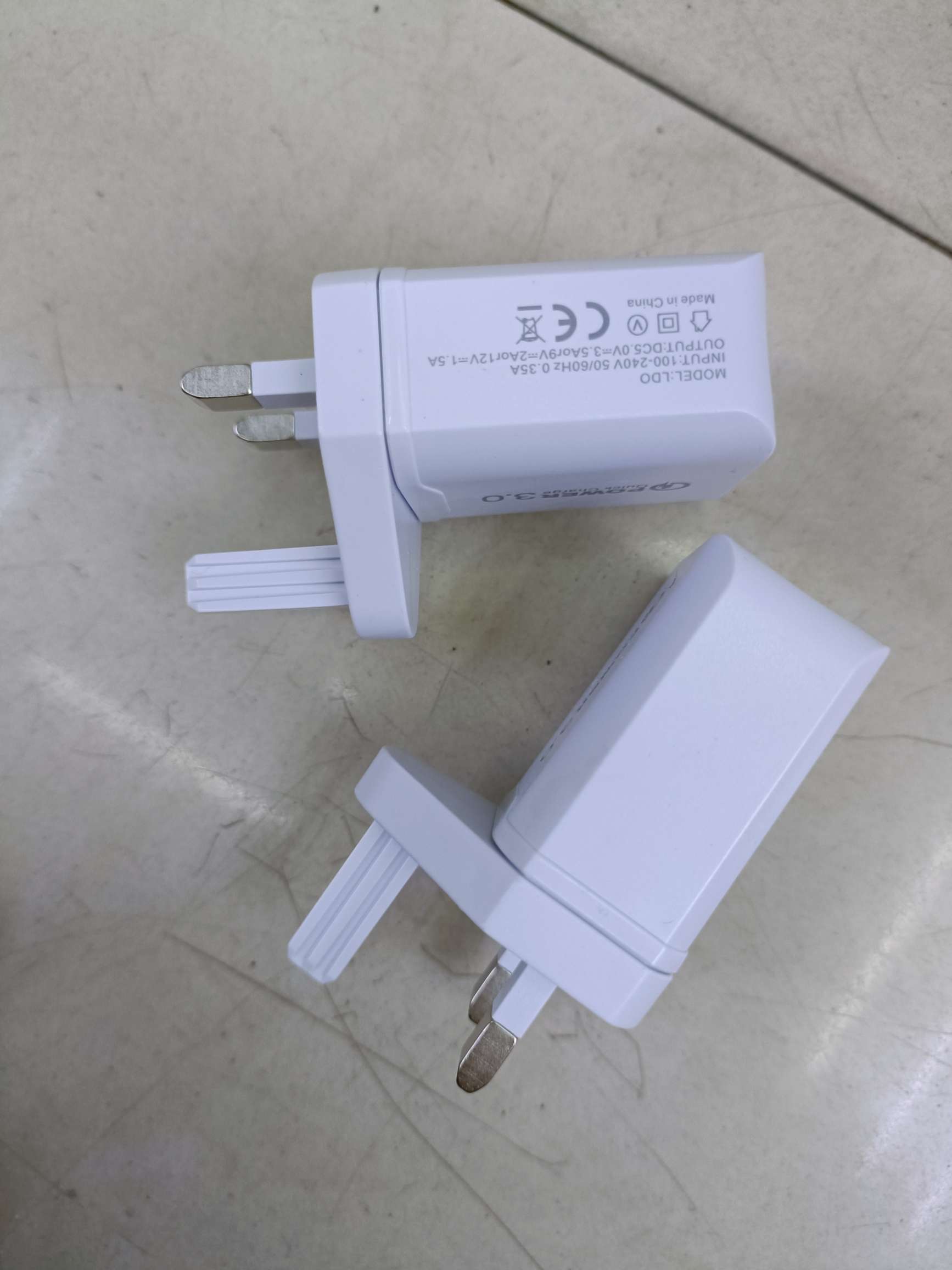 القواعد الأوروبية هي خطوط شحن خطوط البيانات detail image 8