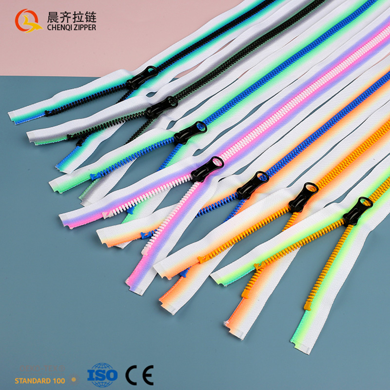5# resin corn tooth gradient color single-opening fashionable clothing paired with crossbody bags, backpacks, sportswear, yoga wear and school uniforms