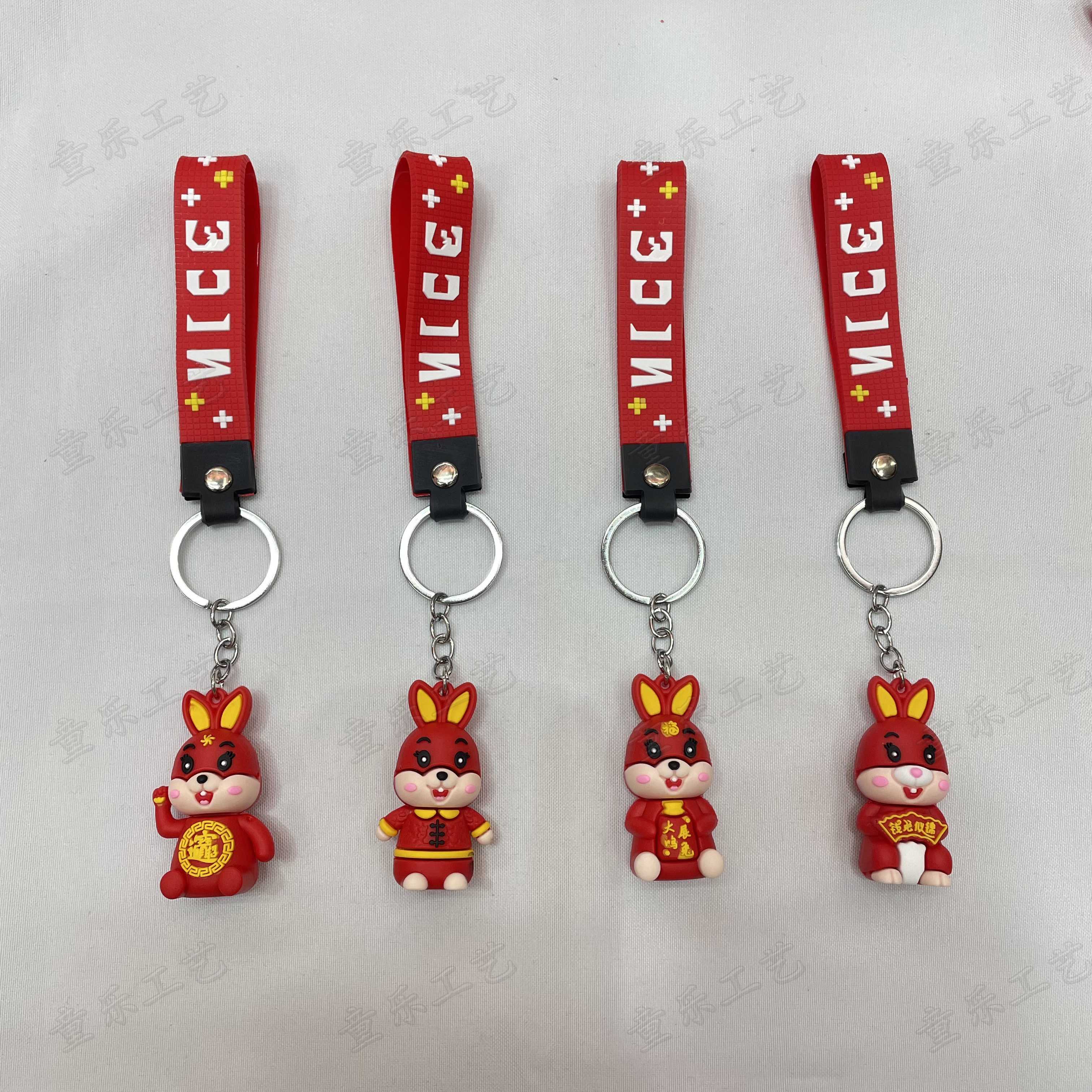 Creative internet-famous rabbit soft rubber keychain cartoon New Year rabbit key accessory 3D figurine pendant