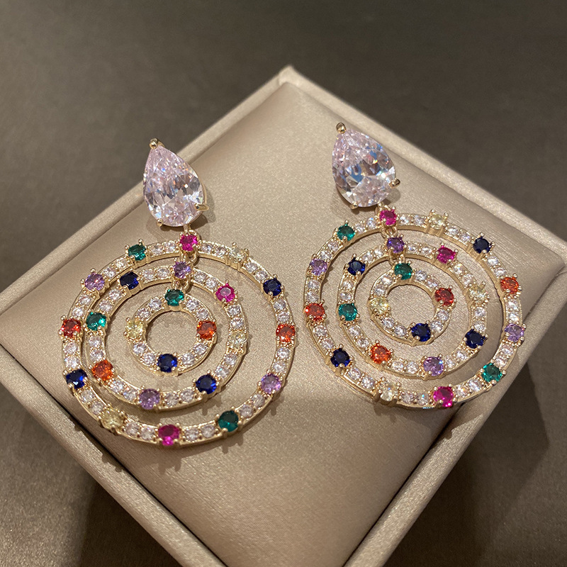 Exaggerated and personalized colored zircon ring pendant earrings, high-end full diamond circle earrings, silver needle exaggerated large version detail image 2