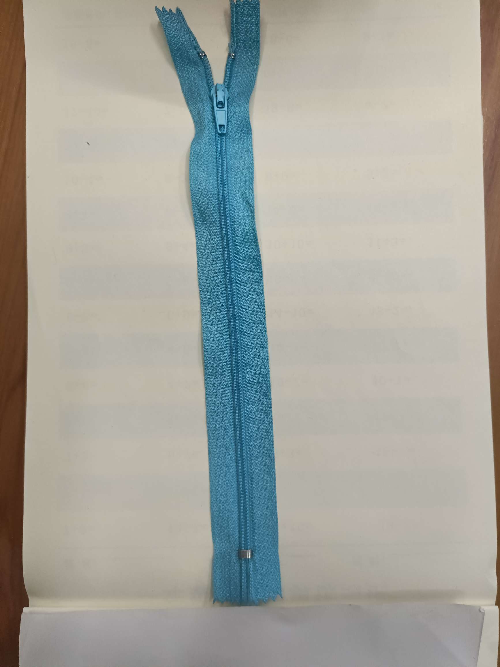 服装辅料拉链4.2双针自动头尼龙拉链详情7