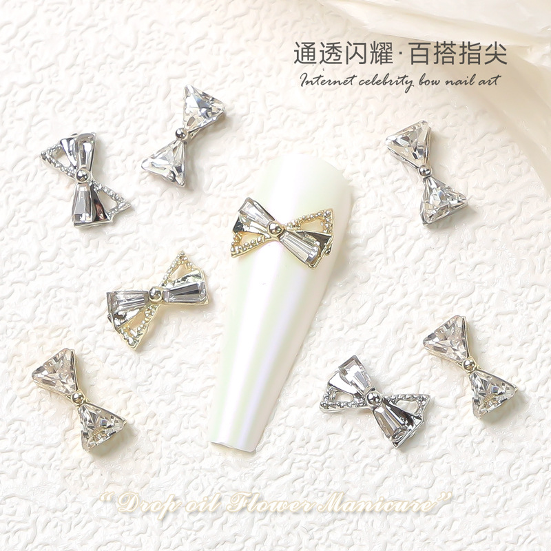 网红美甲蝴蝶结合金饰品2022年新款指甲穿戴甲钻饰领结装指尖饰品