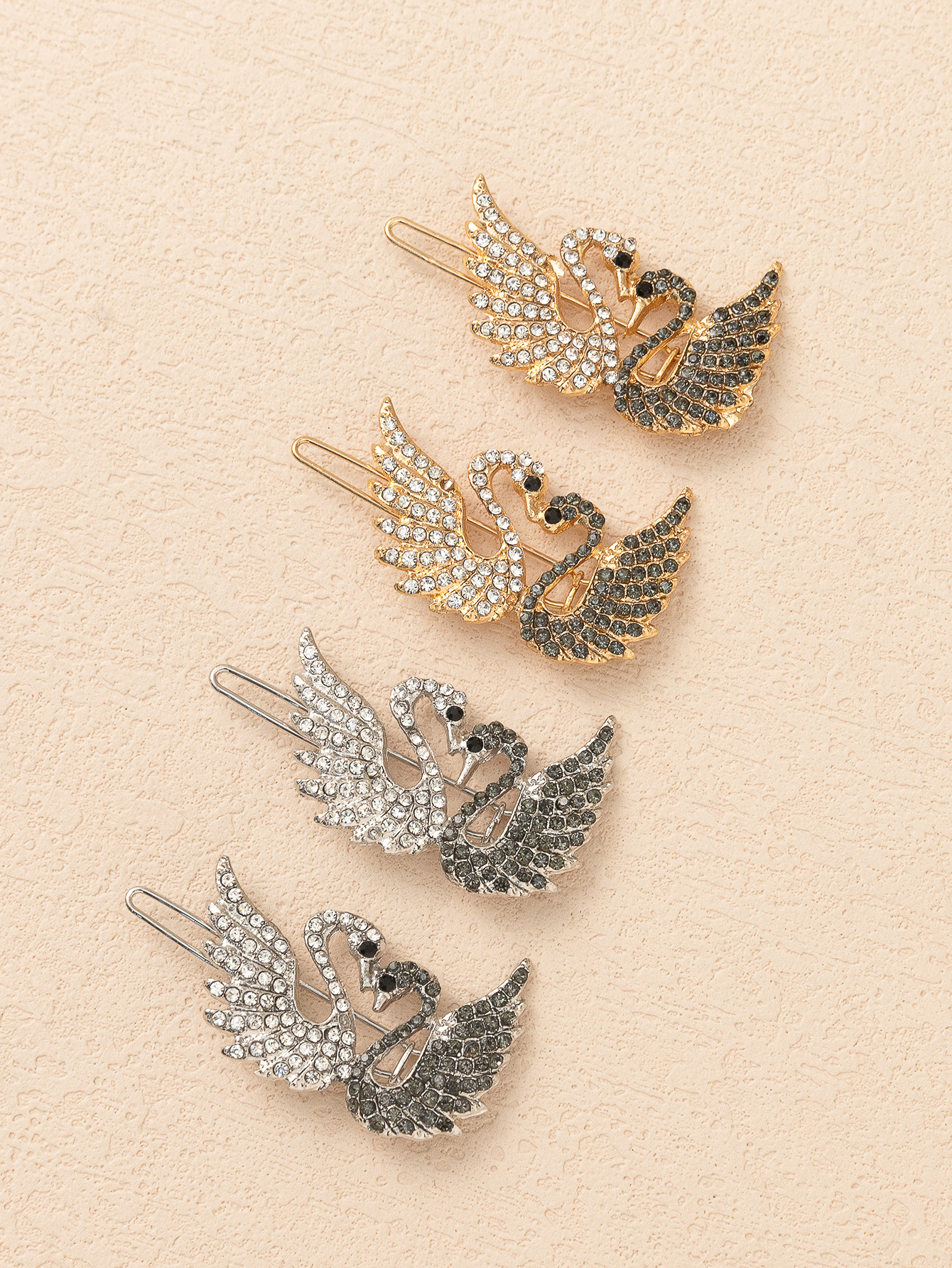 Four pieces of popular accessory swan hair clips Item Picture