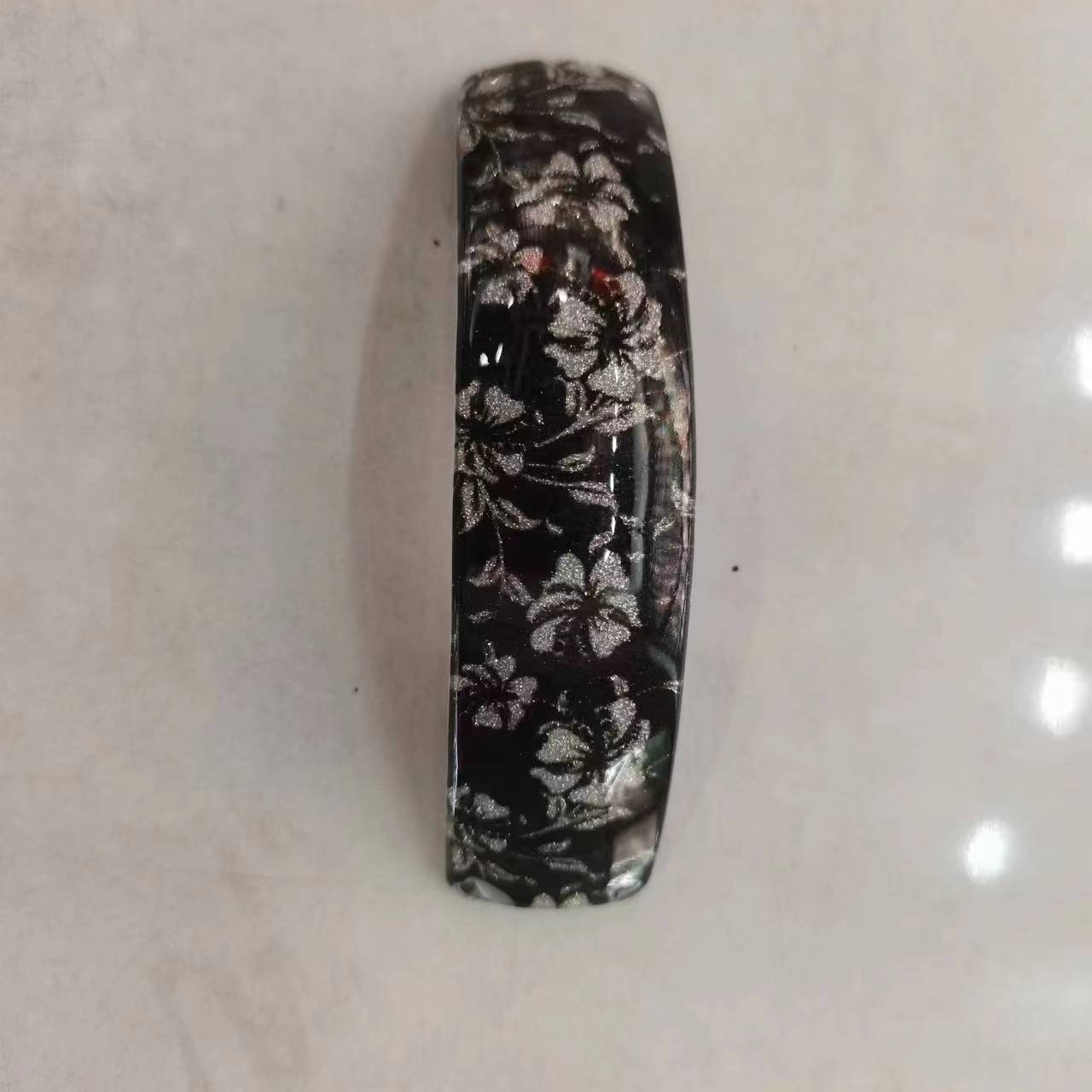 [伊莎饰品]  亚克力材质时尚 流行 气质 简约风 一字夹 发夹 弹簧夹 中号发夹头饰{12个装 }  产品型号：205